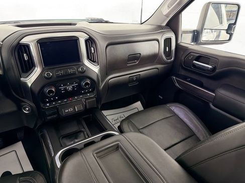 Used 2020 Chevrolet Silverado 2500 LTZ w/ LTZ Premium Package AWD/4WD image 25