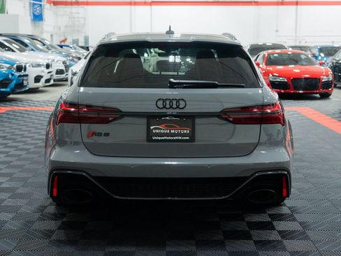 Used 2022 Audi RS 6 w/ Carbon Optic Package AWD/4WD image 5