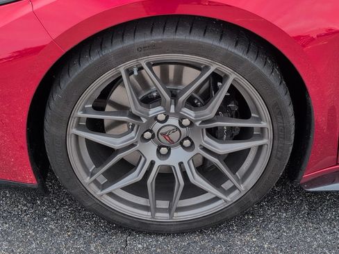 Used 2026 Chevrolet Corvette Z06 RWD image 12
