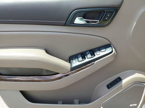 Used 2019 GMC Yukon SLT w/ Open Road Package RWD image 43