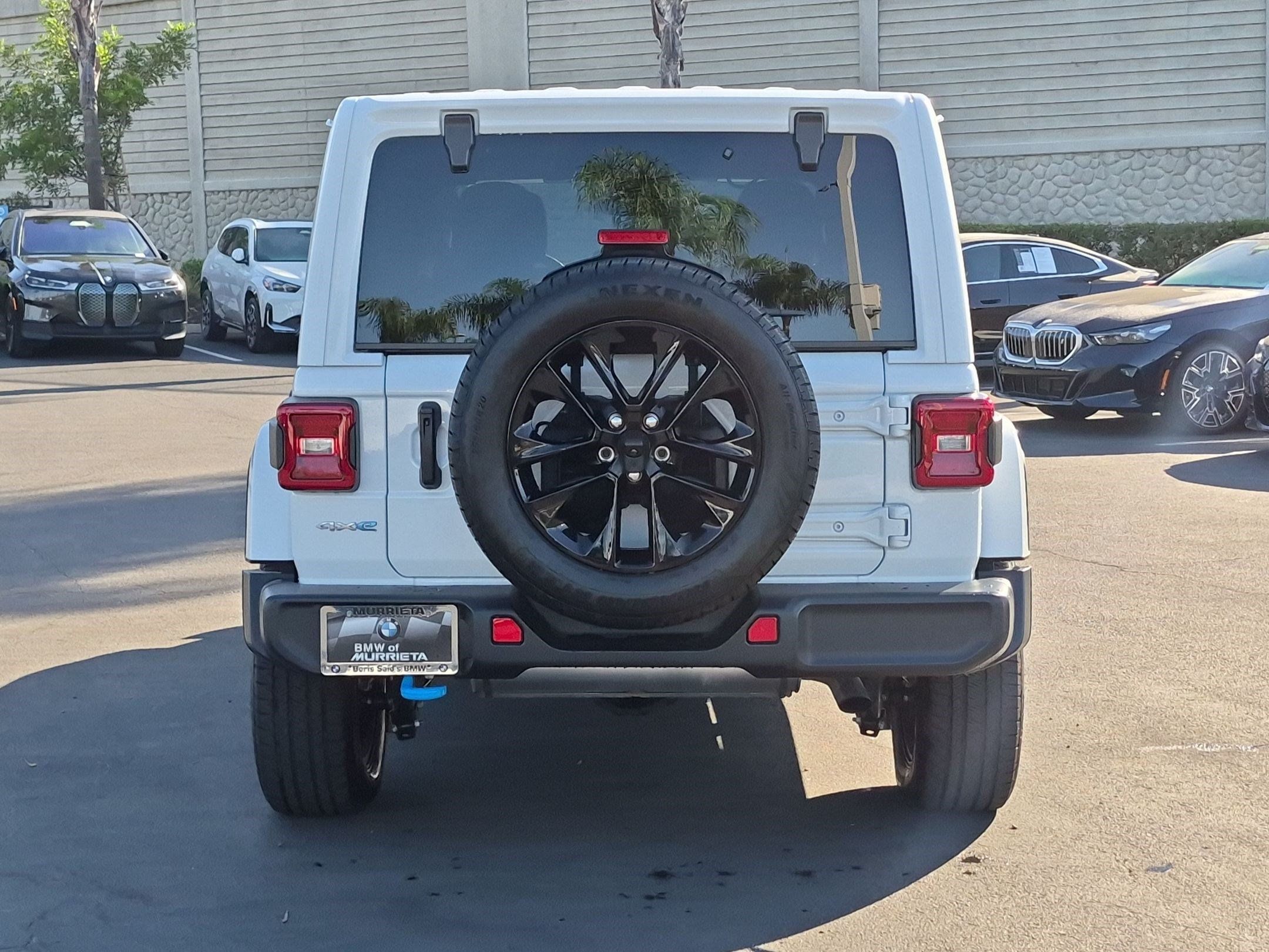 Used 2024 Jeep Wrangler Unlimited Sahara AWD/4WD image 9