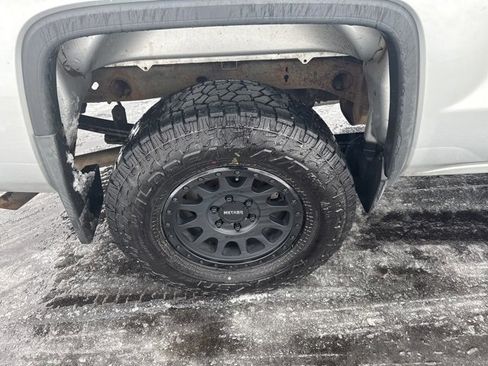 Used 2015 GMC Sierra 1500 4x4 Double Cab w/ Sierra Convenience Package image 9