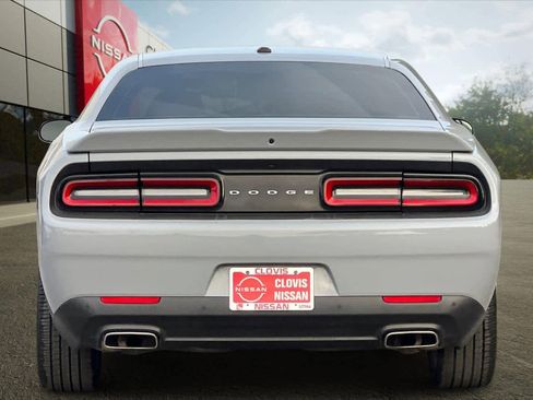 Used 2022 Dodge Challenger GT image 8