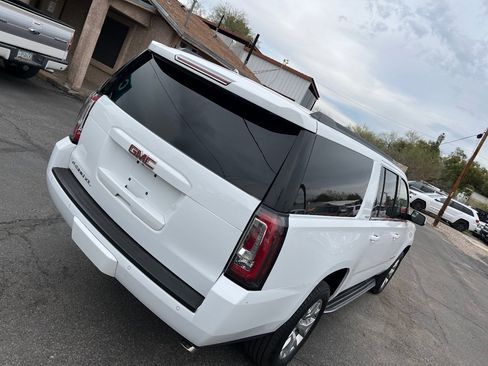 Used 2019 GMC Yukon XL SLE w/ SLE Value Package image 51