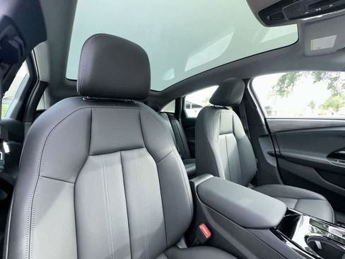Used 2025 Audi A6 e-tron Premium Plus w/ Premium Plus RWD image 27