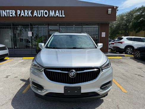 Used 2018 Buick Enclave Essence w/ Trailering Package AWD/4WD image 2