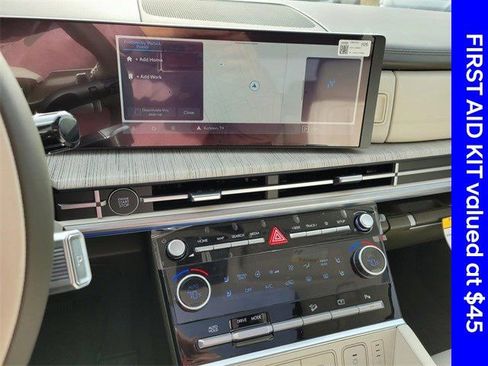 New 2025 Hyundai Santa Fe Calligraphy image 8