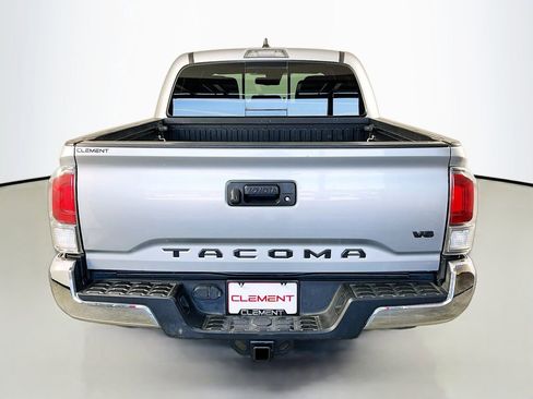 Used 2023 Toyota Tacoma TRD Off-Road AWD/4WD image 8