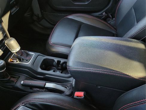 Used 2021 Jeep Gladiator Rubicon image 20