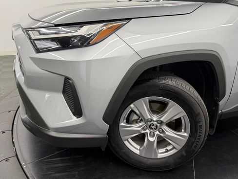 Used 2025 Toyota RAV4 XLE w/ Convenience Package FWD image 5