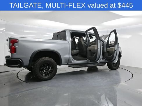 Used 2025 Chevrolet Silverado 1500 ZR2 AWD/4WD image 4