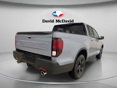 New 2026 Honda Ridgeline Black Edition image 7