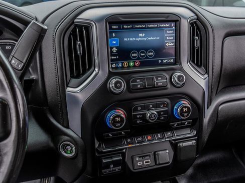 Used 2019 GMC Sierra 1500 SLT image 28