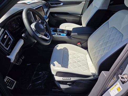 New 2026 Volkswagen Atlas Cross Sport SEL Premium R-Line image 6