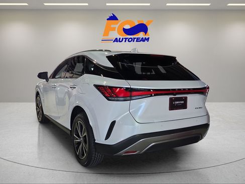 Used 2024 Lexus RX 350 FWD w/ Technology Package image 3
