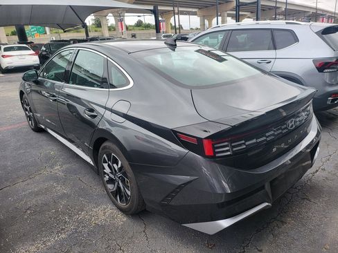 Used 2025 Hyundai Sonata SEL FWD image 9