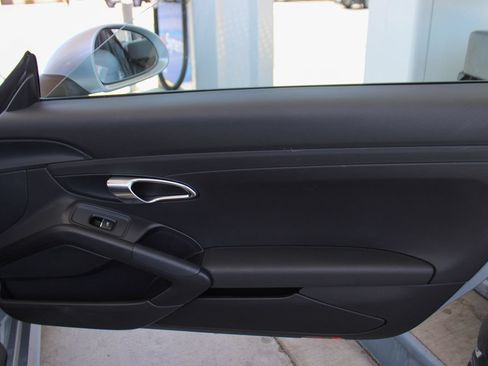 Used 2014 Porsche Boxster RWD image 39
