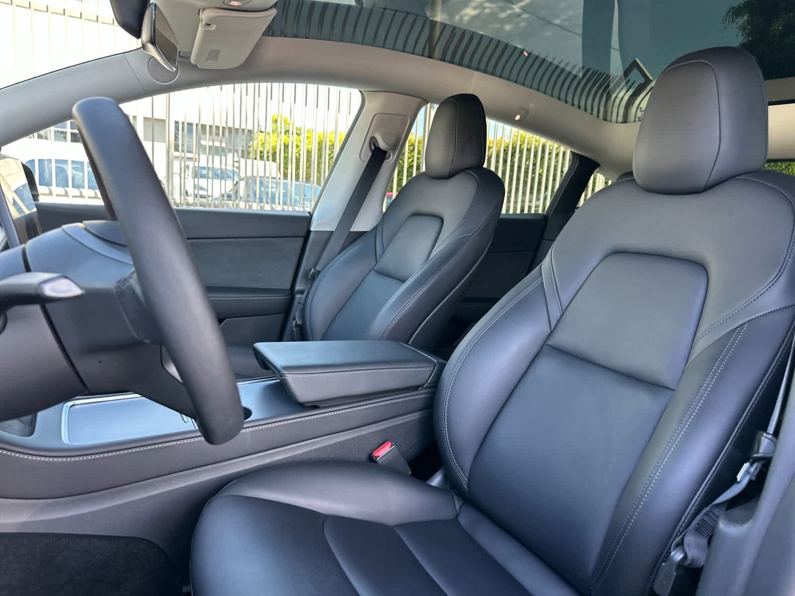 Used 2022 Tesla Model Y Performance AWD/4WD image 5