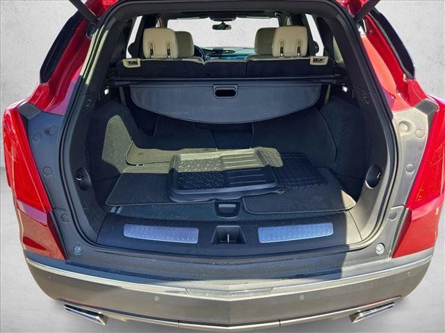Used 2019 Cadillac XT5 Luxury FWD image 6