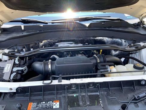 Used 2020 Ford Explorer Platinum w/ Premium Technology Package AWD/4WD image 9