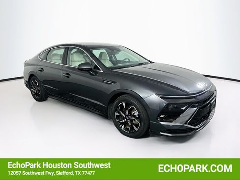 Used 2025 Hyundai Sonata SEL FWD image 1