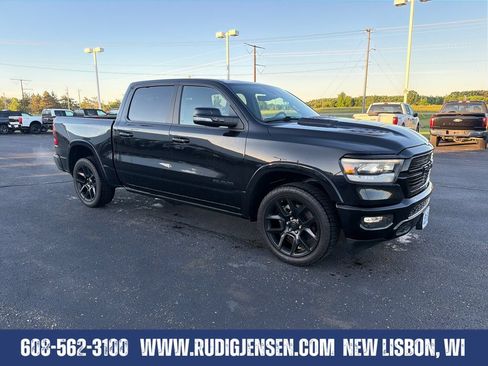 Used 2021 RAM 1500 Laramie AWD/4WD image 7