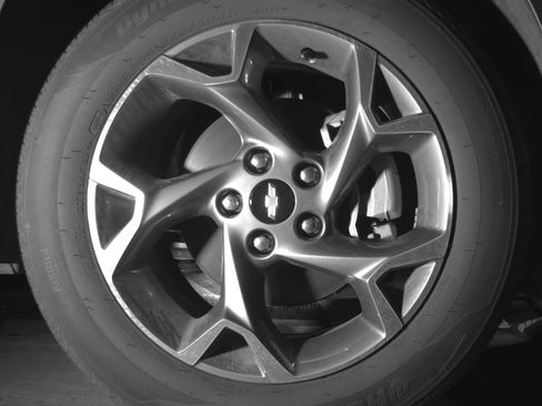 Used 2025 Chevrolet Trax LT FWD image 13