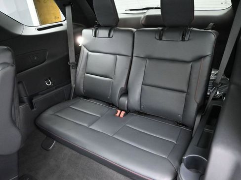 New 2026 Ford Explorer ST-Line w/ ST-Line Street Pack image 29