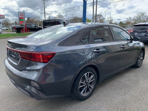 Used 2022 Kia Forte LXS image 7