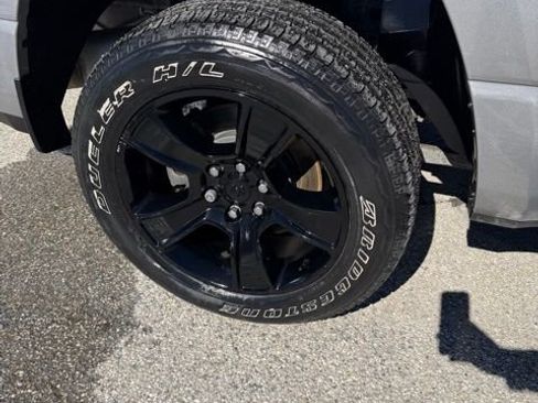 Used 2023 RAM 1500 Big Horn image 8