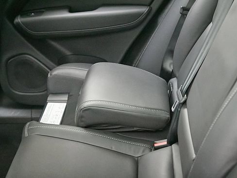 Used 2023 Volvo XC60 B5 Ultimate image 24