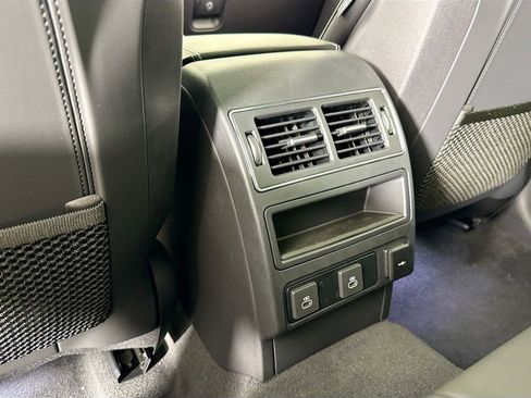 Used 2025 Jaguar F-PACE R-Dynamic S image 16