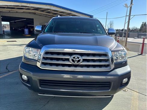 Used 2016 Toyota Sequoia Limited image 3