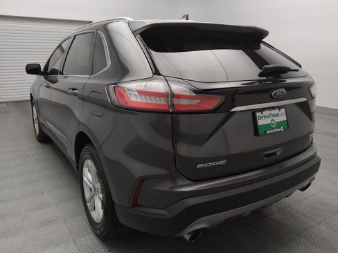 Used 2019 Ford Edge SEL FWD image 5