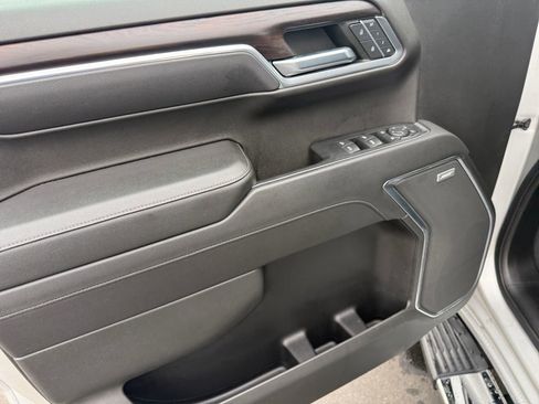 Certified 2022 GMC Sierra 1500 SLT w/ SLT Premium Package image 11