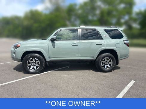 Used 2023 Toyota 4Runner TRD Off-Road Premium w/ Off Road Premium Plus Package AWD/4WD image 3