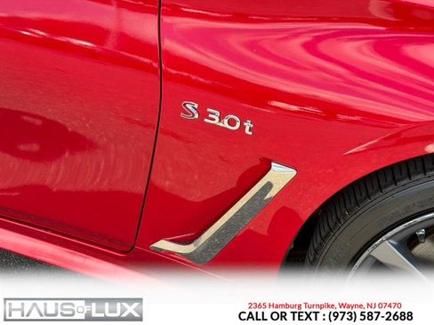 Used 2017 INFINITI Q60 Red Sport 400 AWD/4WD image 16