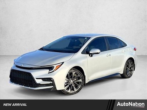 Certified 2024 Toyota Corolla SE image 1