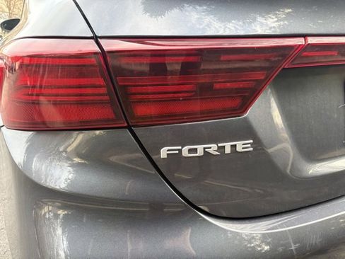 Used 2022 Kia Forte GT-Line w/ GT-Line Premium Package image 7