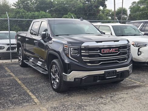 Used 2025 GMC Sierra 1500 SLT AWD/4WD image 1