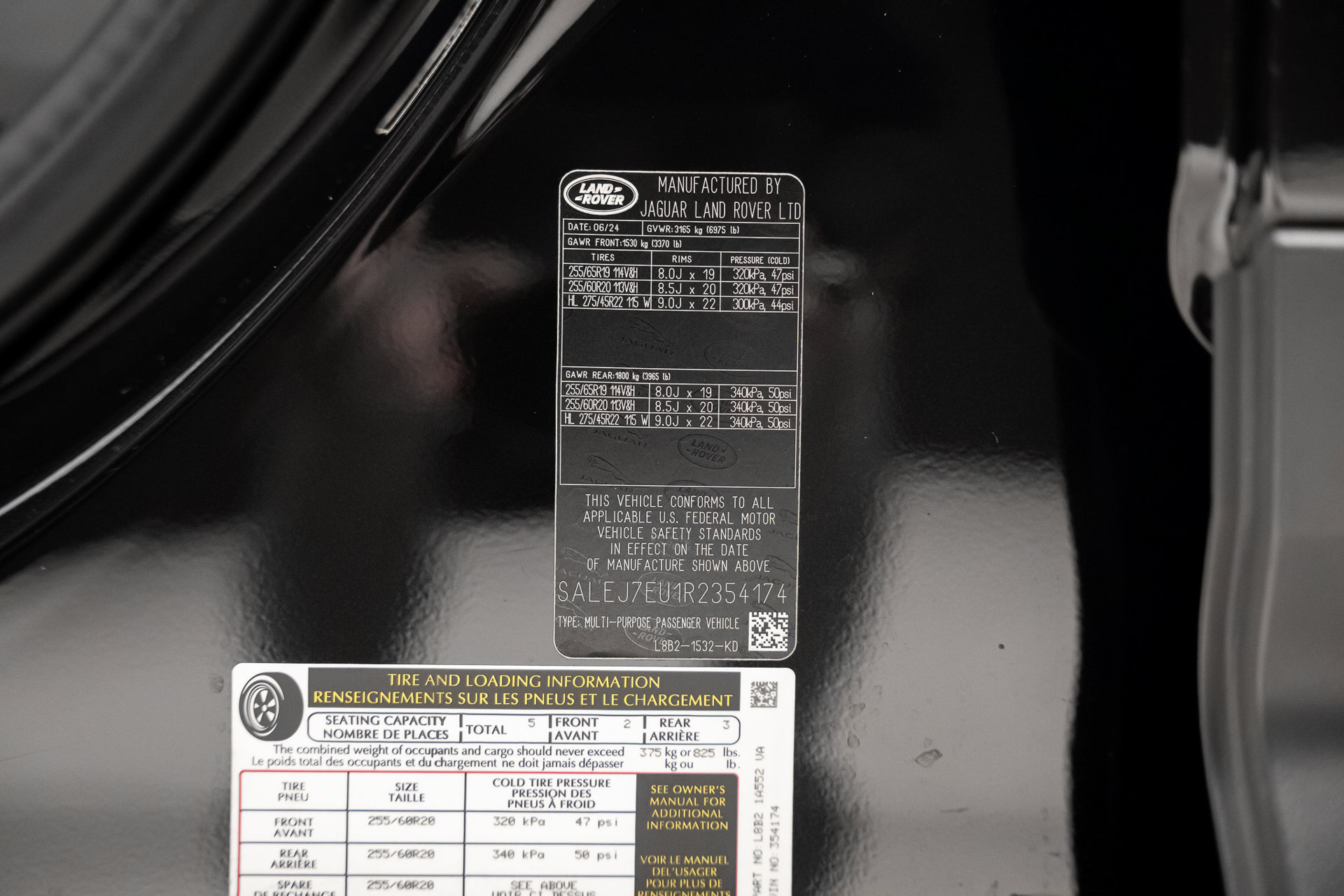 Used 2024 Land Rover Defender 110 S AWD/4WD image 59