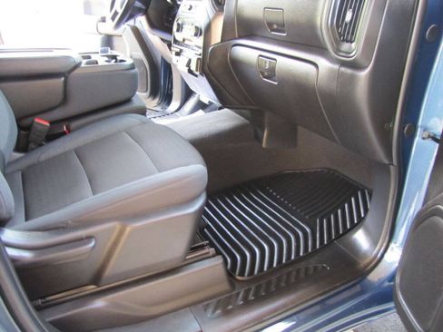 Used 2024 Chevrolet Silverado 2500 Custom w/ Custom Value Package AWD/4WD image 21