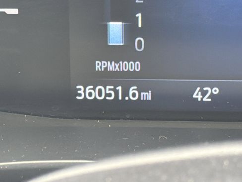 Used 2025 Ford Escape ST-Line image 8