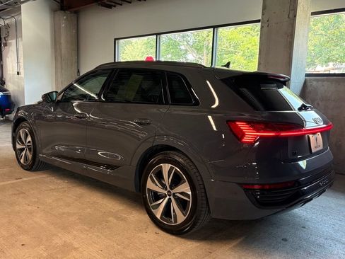 Used 2024 Audi Q8 e-tron Premium AWD/4WD image 2