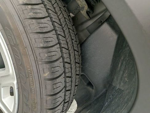 Used 2019 Jeep Renegade Limited image 14