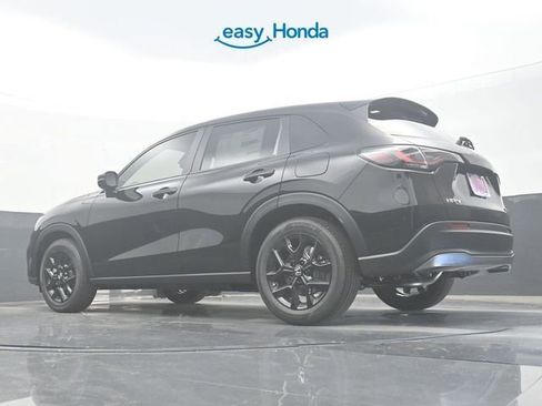 Used 2025 Honda HR-V Sport image 27