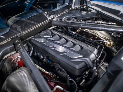 Used 2024 Chevrolet Corvette Stingray Premium Cpe w/ Z51 Performance Package RWD image 42