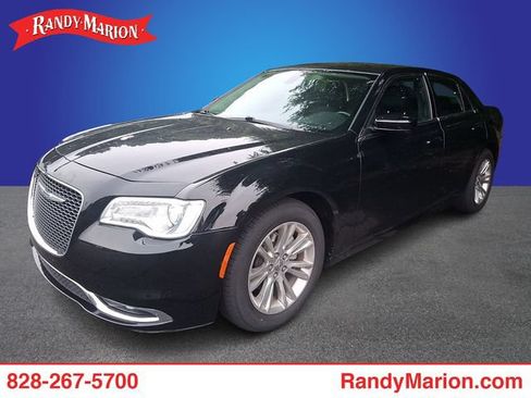 Used 2021 Chrysler 300 Touring w/ Driver Convenience Group RWD image 1