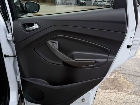 Used 2019 Ford Escape SE AWD/4WD image 16