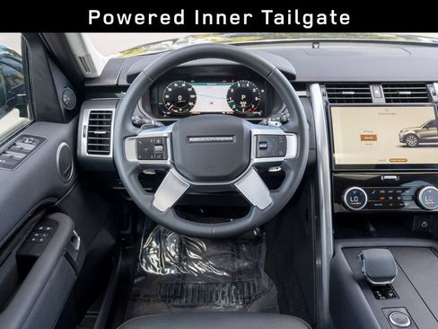 Certified 2024 Land Rover Discovery S image 13